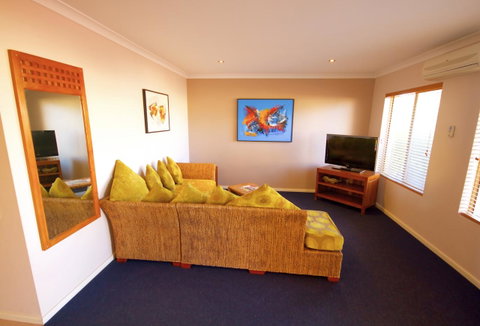Bunbury Motel And Apartments - Sunshine Coast Tourism 13