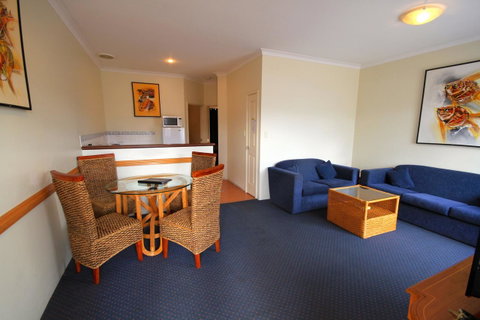 Bunbury Motel And Apartments - Sunshine Coast Tourism 5