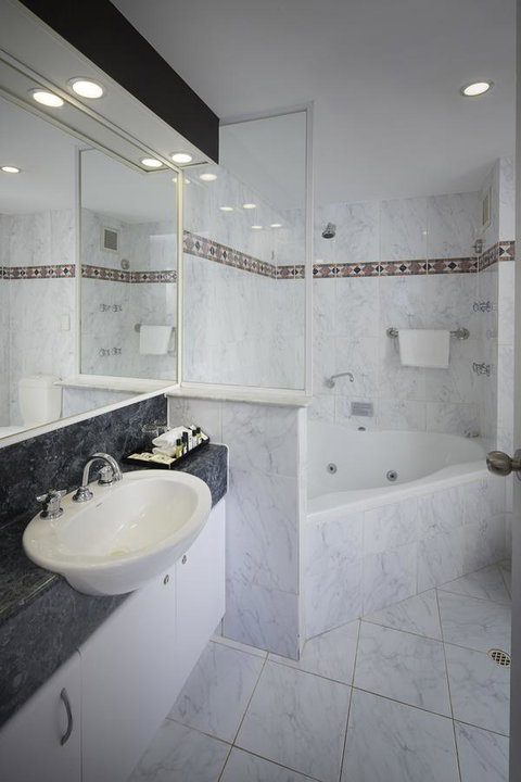 Pagoda Resort & Spa - Sunshine Coast Tourism 33