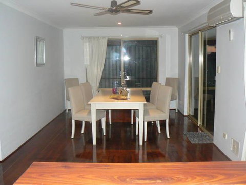 Beach Place @ Leeman - Sunshine Coast Tourism 6