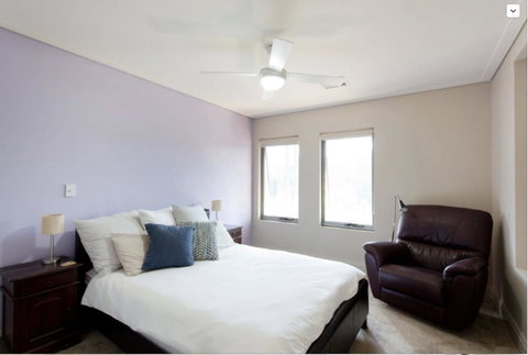 Adele's Luxury South Beach Apartment With King Bed - Holiday Sunshine Coast 6