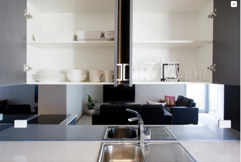 Adele's Luxury South Beach Apartment With King Bed - Holiday Sunshine Coast 14