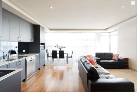 Adele's Luxury South Beach Apartment With King Bed - Holiday Sunshine Coast 1