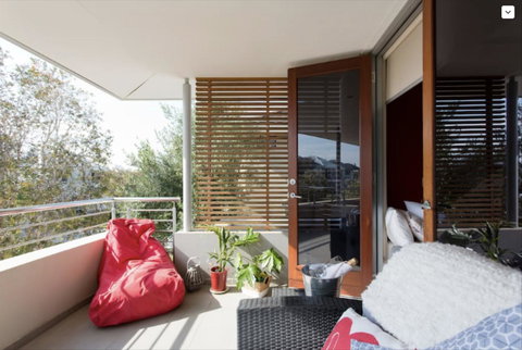 Adele's Luxury South Beach Apartment With King Bed - Holiday Sunshine Coast 18