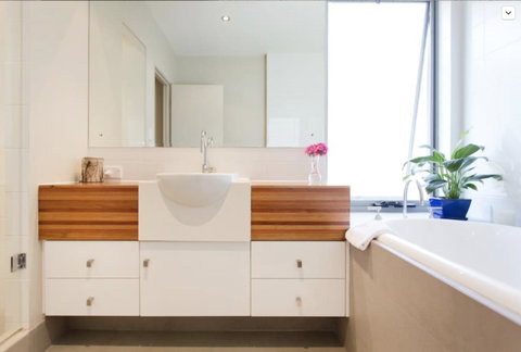 Adele's Luxury South Beach Apartment With King Bed - Holiday Sunshine Coast 15