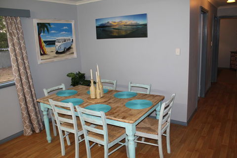 Jbay Beach Shack - Holiday Sunshine Coast 11
