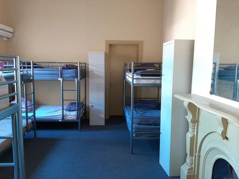 Fremantle Beach Backpackers - Sunshine Coast Tourism 23