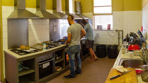 Fremantle Beach Backpackers - Sunshine Coast Tourism 30