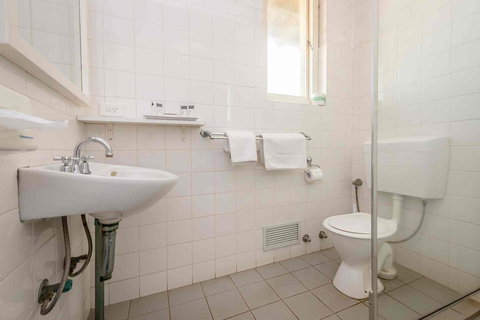 Nightcap At Wintersun Hotel - Holiday Sunshine Coast 19