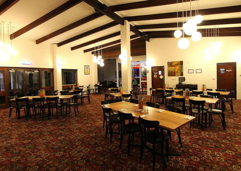 Nightcap At Wintersun Hotel - Holiday Sunshine Coast 25