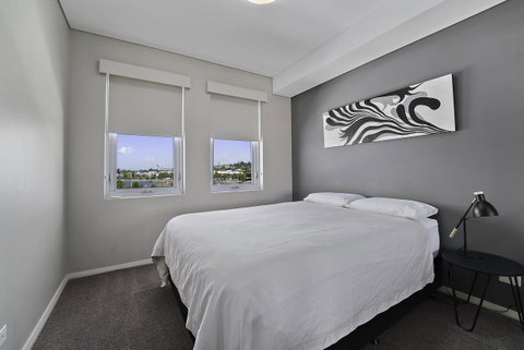 Luxury Suite Bunbury - Sunshine Coast Tourism 13