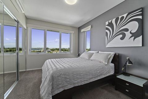 Luxury Suite Bunbury - Sunshine Coast Tourism 10