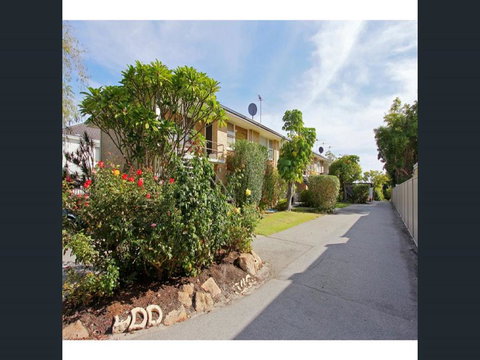 Applecross Village Apartment - Sunshine Coast Tourism 37