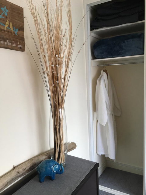 Applecross Village Apartment - Sunshine Coast Tourism 24