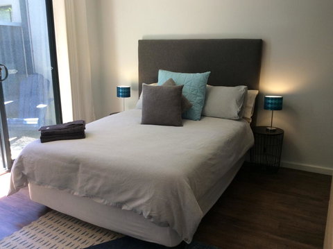 Como Retreat - Two Bedroom Villa - Sunshine Coast Tourism 7