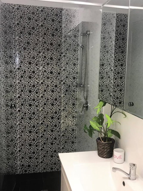 Como Retreat - Two Bedroom Villa - Sunshine Coast Tourism 9