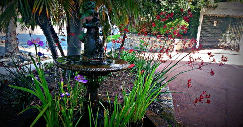 Sullivans Hotel - Holiday Sunshine Coast 24