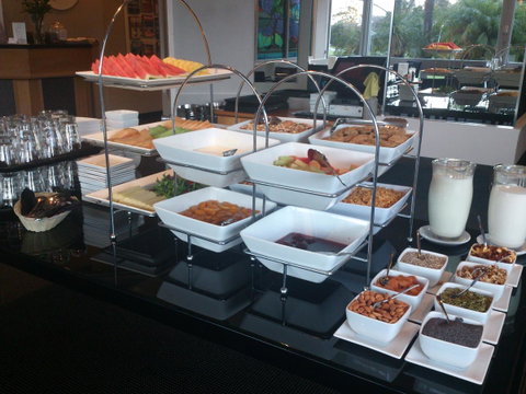 Sullivans Hotel - Holiday Sunshine Coast 7