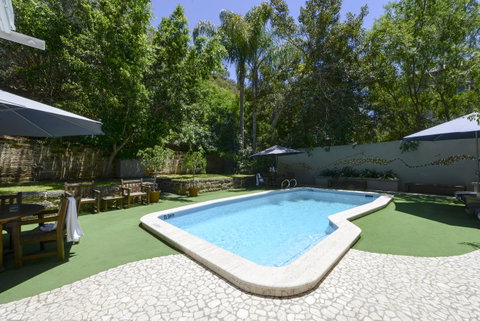 Sullivans Hotel - Holiday Sunshine Coast 29