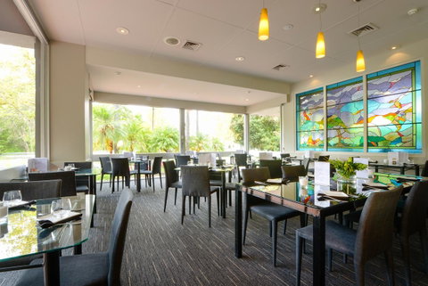 Sullivans Hotel - Holiday Sunshine Coast 8