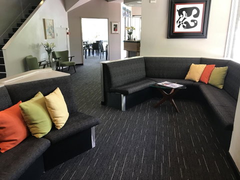 Sullivans Hotel - Holiday Sunshine Coast 21