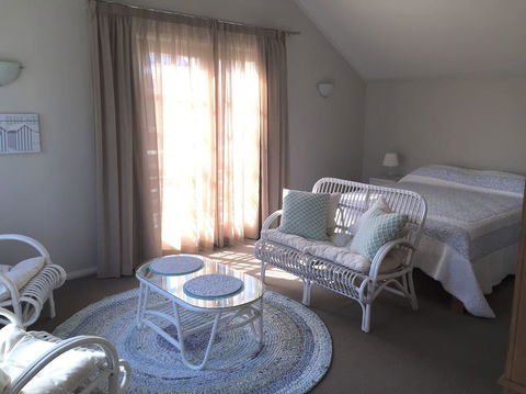 Fremantle Local Beach Studio - Holiday Sunshine Coast 25
