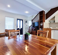 Fremantle Townhouse Unit 6 - Holiday Sunshine Coast