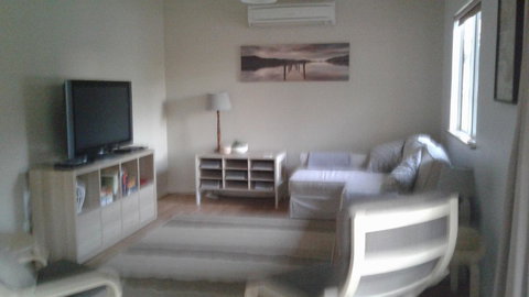 Abbivale Farm Cottage - Holiday Sunshine Coast 13