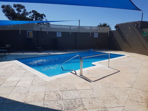 Mandurah Foreshore Motel - Sunshine Coast Tourism 5