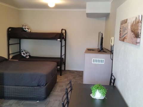 Mandurah Foreshore Motel - Sunshine Coast Tourism 12