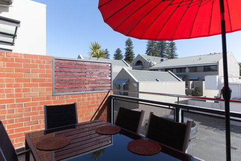 Cloisters - Sunshine Coast Tourism 6