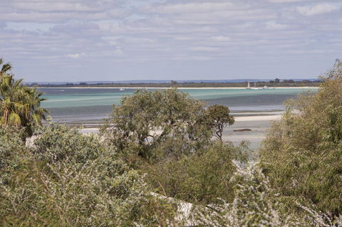 Calm Waters - Sunshine Coast Tourism 7