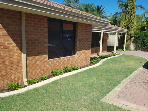 The Quiet Family Getaway In Bassendean - Holiday Sunshine Coast 7