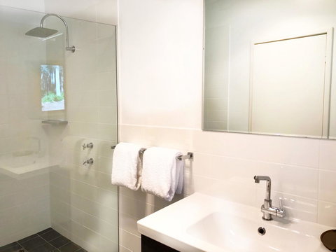 For The Birds Yallingup - Sunshine Coast Tourism 11