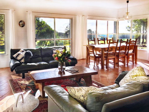 For The Birds Yallingup - Sunshine Coast Tourism 4