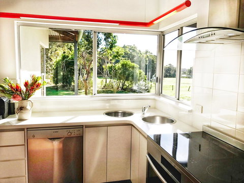 For The Birds Yallingup - Sunshine Coast Tourism 8