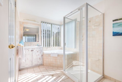 Surfside Ocean Beach Denmark Holiday Accommodation - Holiday Sunshine Coast 17