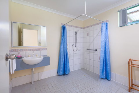 Surfside Ocean Beach Denmark Holiday Accommodation - Holiday Sunshine Coast 38