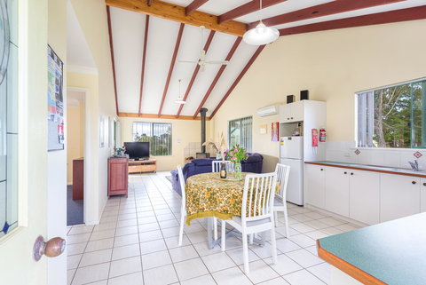 Surfside Ocean Beach Denmark Holiday Accommodation - Holiday Sunshine Coast 29