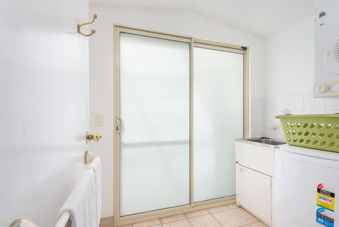 Surfside Ocean Beach Denmark Holiday Accommodation - Holiday Sunshine Coast 19