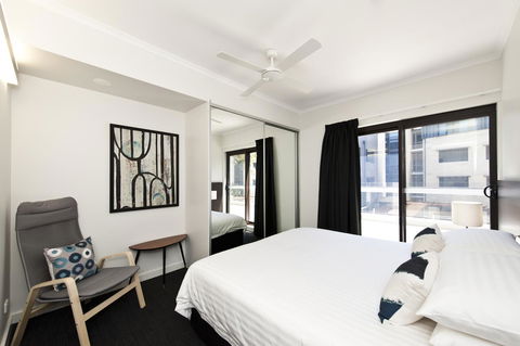 St Catherine\'s On Park - Holiday Sunshine Coast 13