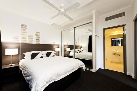 St Catherine\'s On Park - Holiday Sunshine Coast 14