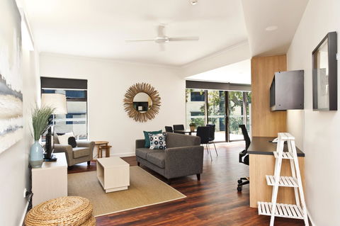 St Catherine\'s On Park - Holiday Sunshine Coast 0