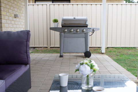 The Beach House - Holiday Sunshine Coast 18