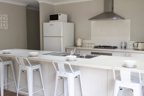 The Beach House - Holiday Sunshine Coast 11