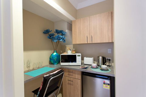 Sorrento Beach Manor - Sunshine Coast Tourism 25