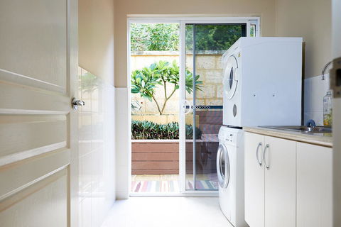 Sorrento Beach Manor - Sunshine Coast Tourism 18