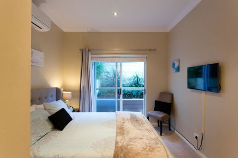 Sorrento Beach Manor - Sunshine Coast Tourism 31