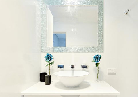 Sorrento Beach Manor - Sunshine Coast Tourism 4