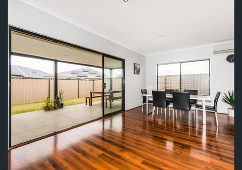 Vacation Home - Holiday Sunshine Coast 7